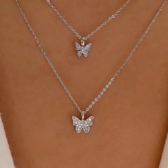 moda clothing Jewelry - ✨ SILVER LAYERED BUTTERFLY NECKLACE 🦋
